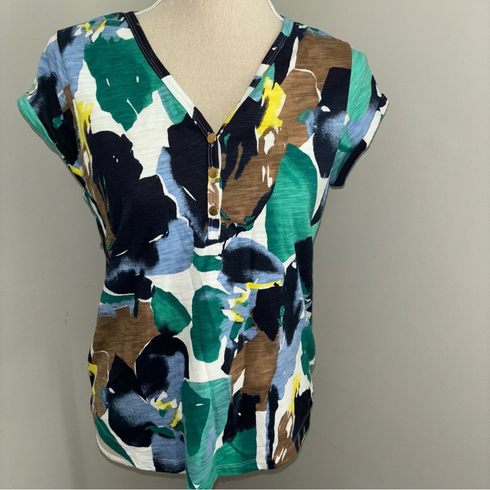 Chico’s bright blue green floral cap sleeve V-neck henley tee shirt sz 0 Small